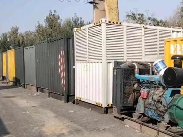 新宁200KW柴油发电机机组每小时油耗是多少？